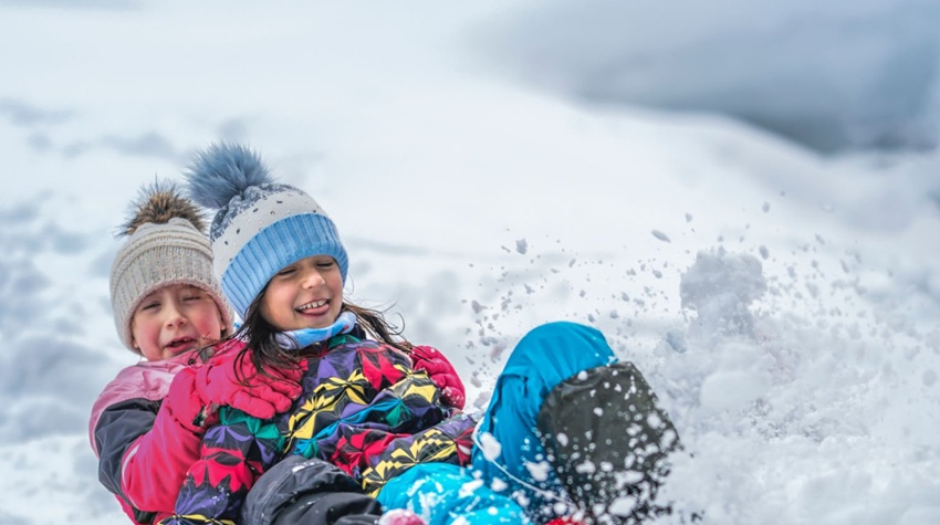 PRVI SNIJEG DONOSI ZIMSKE RADOSTI